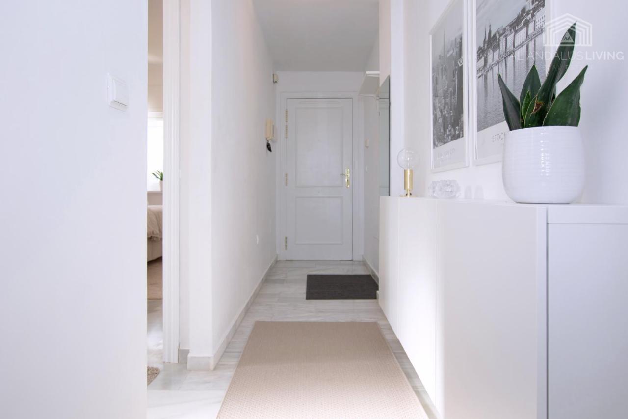 Scandinavian Style Apartment With Amazing Sea Views And South West Facing Sunny Terrace In Miraflores Walking Distance To The Beach! Málaga Extérieur photo