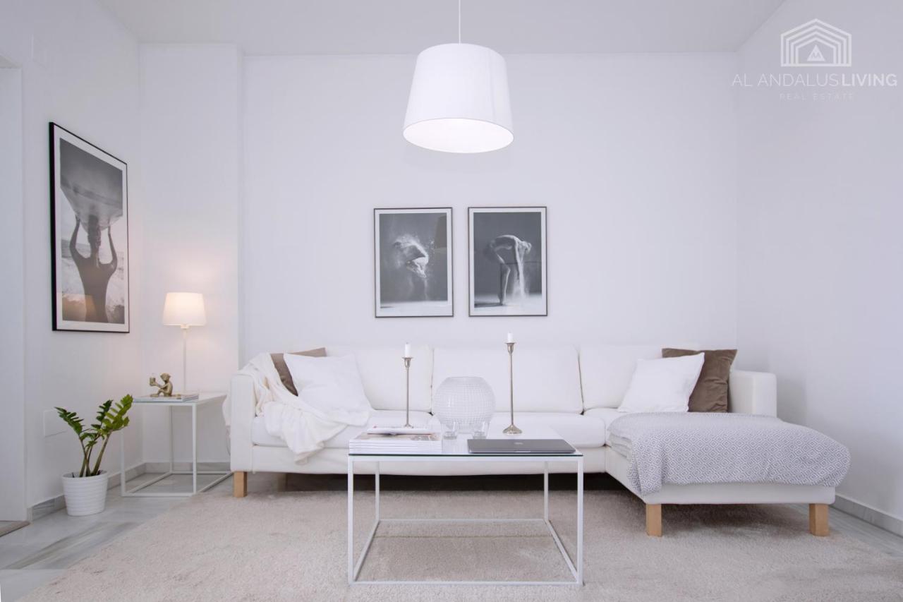 Scandinavian Style Apartment With Amazing Sea Views And South West Facing Sunny Terrace In Miraflores Walking Distance To The Beach! Málaga Extérieur photo