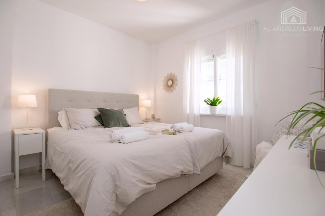 Scandinavian Style Apartment With Amazing Sea Views And South West Facing Sunny Terrace In Miraflores Walking Distance To The Beach! Málaga Extérieur photo
