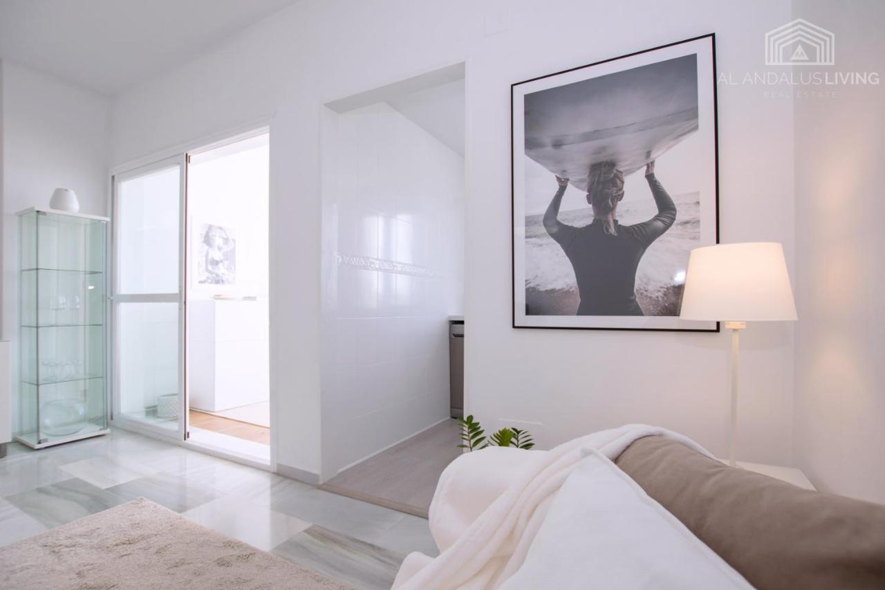 Scandinavian Style Apartment With Amazing Sea Views And South West Facing Sunny Terrace In Miraflores Walking Distance To The Beach! Málaga Extérieur photo